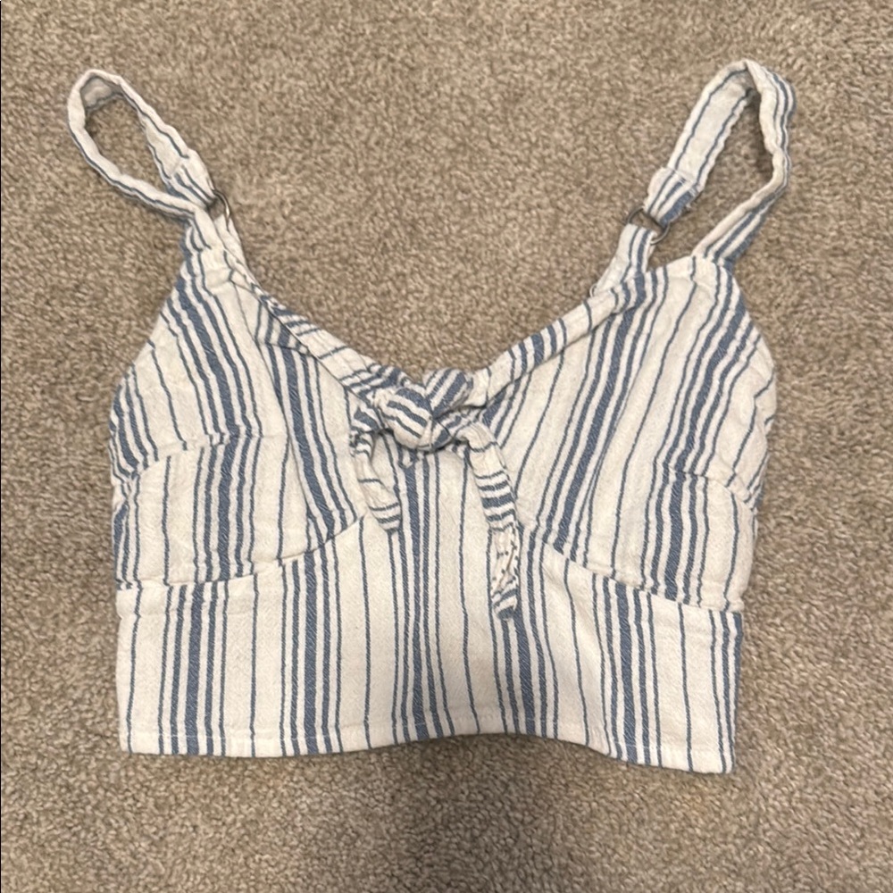 Hollister White and Blue Tie Front V-Neck Crop Top